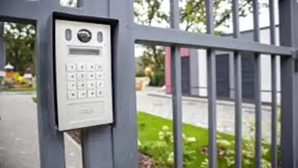 Access-controlled automated gate with keypad and RFID